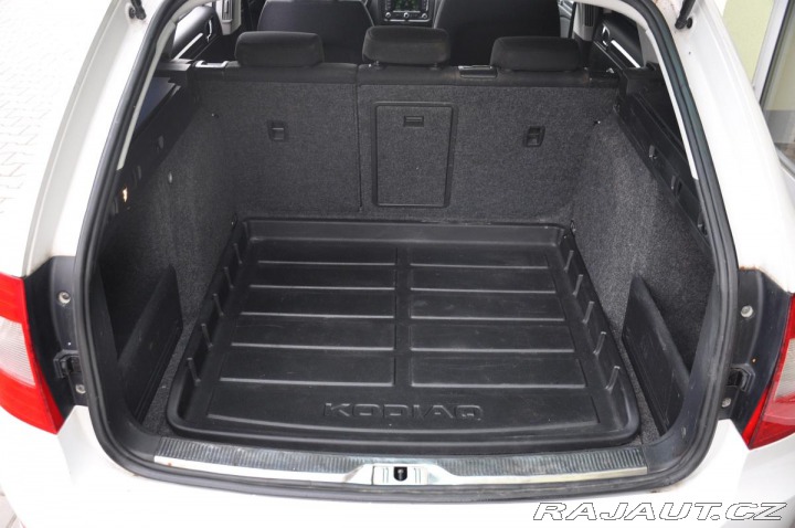 Škoda Superb 1.6TDi NAVIGACE TAŽNÉ 2012