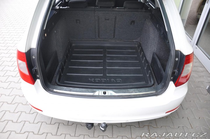 Škoda Superb 1.6TDi NAVIGACE TAŽNÉ 2012