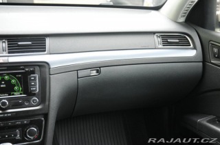 Škoda Superb 1.6TDi NAVIGACE TAŽNÉ 2012