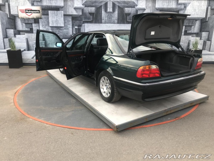 BMW 7 740i, 4.4i, 210KW, 2.MAJI 1998