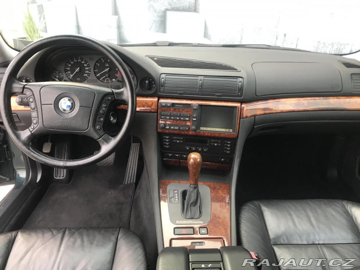BMW 7 740i, 4.4i, 210KW, 2.MAJI 1998