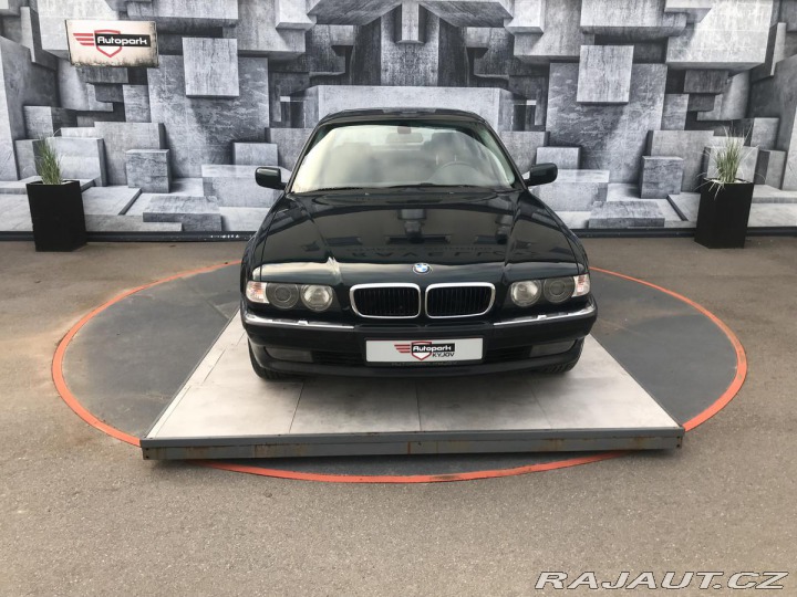 BMW 7 740i, 4.4i, 210KW, 2.MAJI 1998