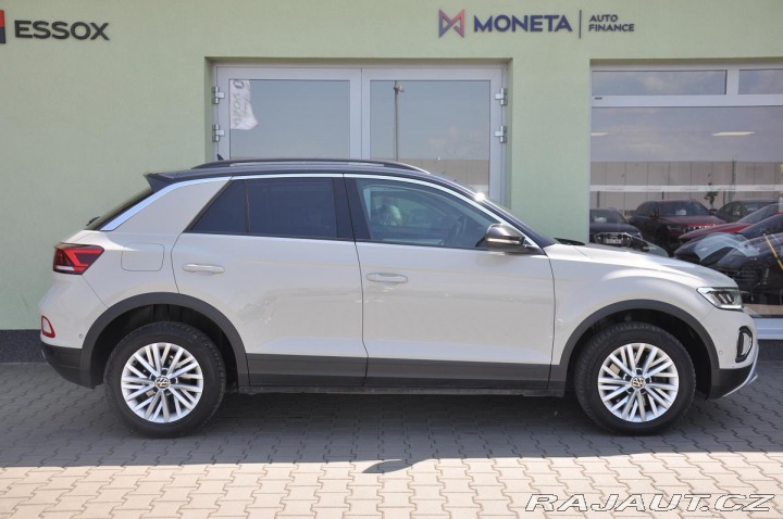 Volkswagen T-Roc 2.0TDi LIFE DSG LED CARPL 2022