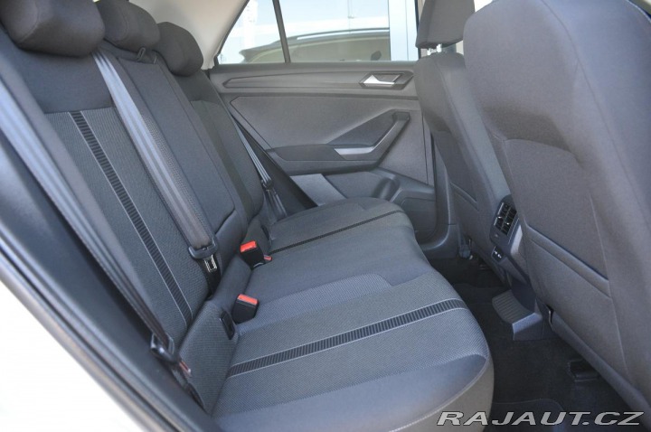 Volkswagen T-Roc 2.0TDi LIFE DSG LED CARPL 2022