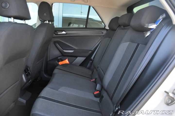 Volkswagen T-Roc 2.0TDi LIFE DSG LED CARPL 2022