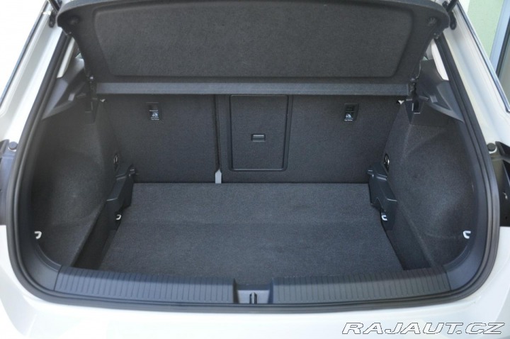 Volkswagen T-Roc 2.0TDi LIFE DSG LED CARPL 2022