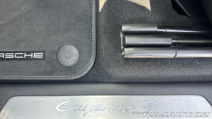 Porsche Cayenne S 2020