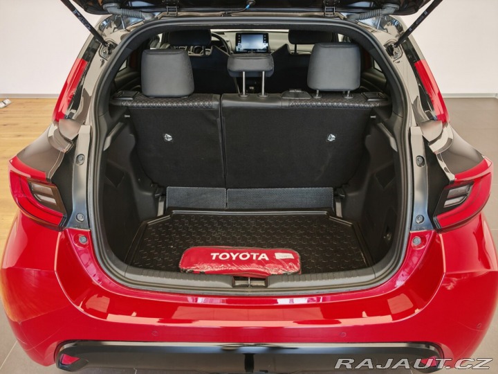 Toyota Yaris 1.5 Hybrid e-CVT Selectio 2022