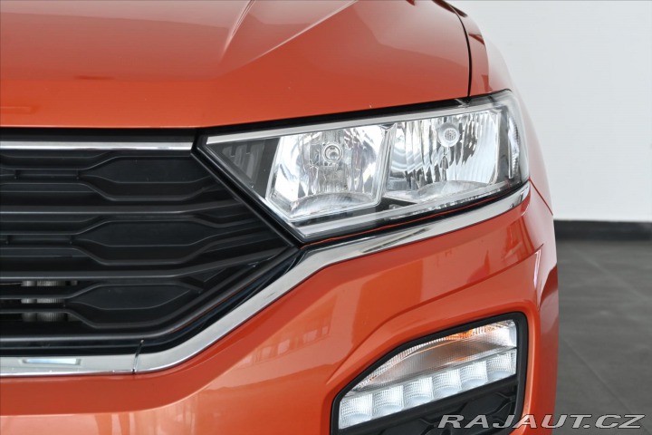 Volkswagen T-Roc 1,5 TSi 110kW UNITED Záru 2020