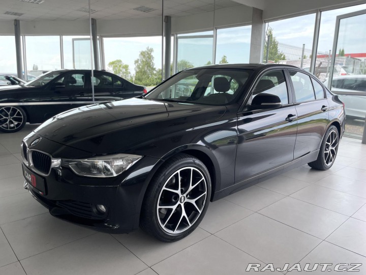 BMW 3 320d Aut*135kW*Xenon*Šíbr 2013