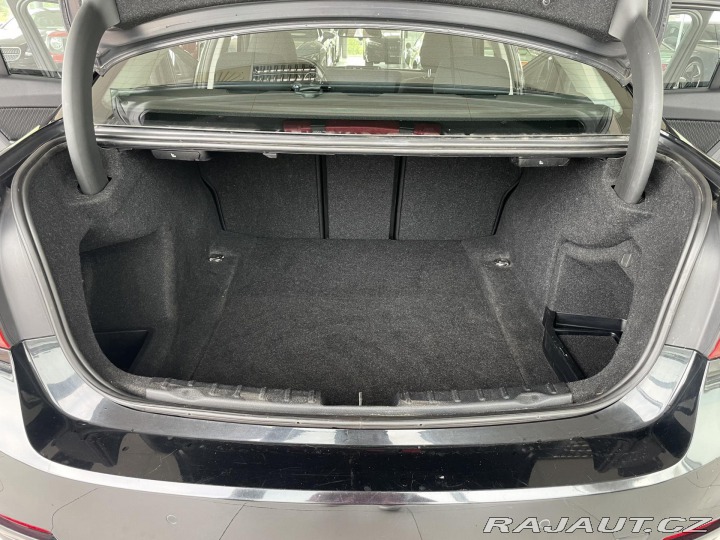 BMW 3 320d Aut*135kW*Xenon*Šíbr 2013