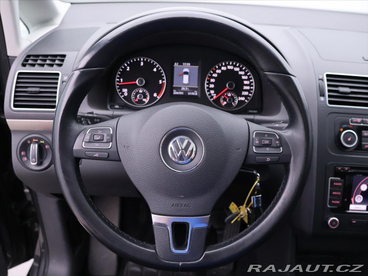 Volkswagen Touran 2,0 TDI 103kW Highline 7- 2010