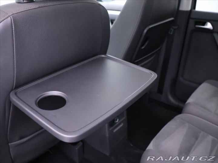 Volkswagen Touran 2,0 TDI 103kW Highline 7- 2010