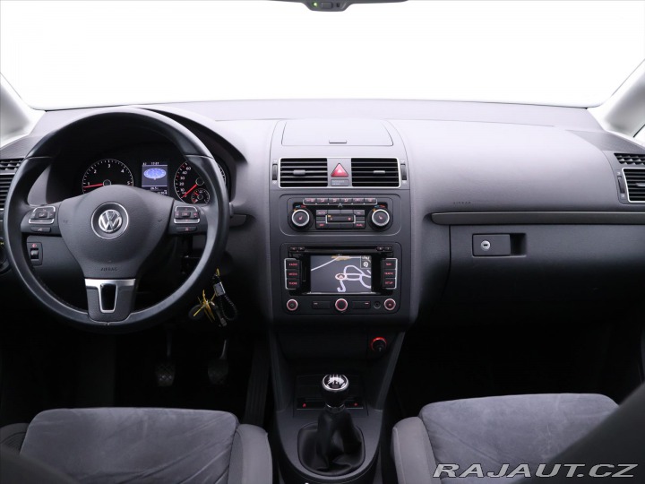 Volkswagen Touran 2,0 TDI 103kW Highline 7- 2010