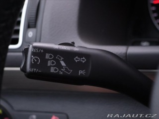 Volkswagen Touran 2,0 TDI 103kW Highline 7- 2010