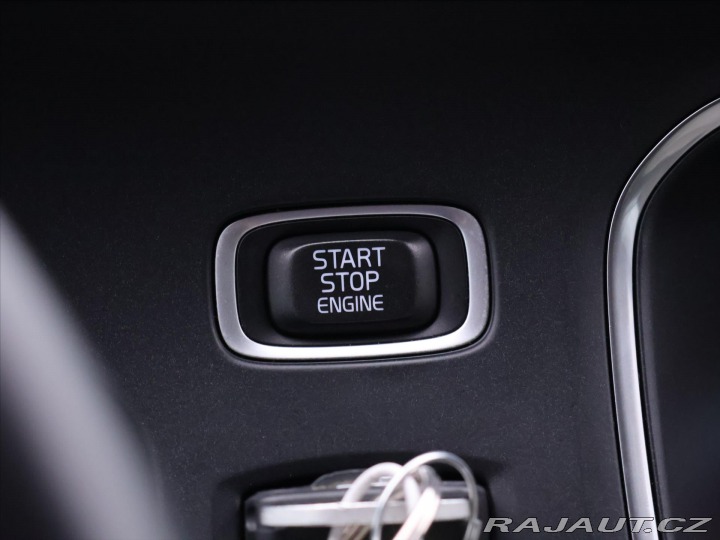 Volvo V40 2,0 D3 110kW Aut. Ocean R 2016