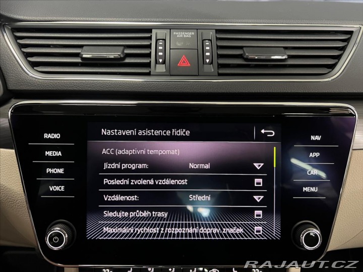 Škoda Superb 2,0 TDI 110KW DSG STYLE, 2020