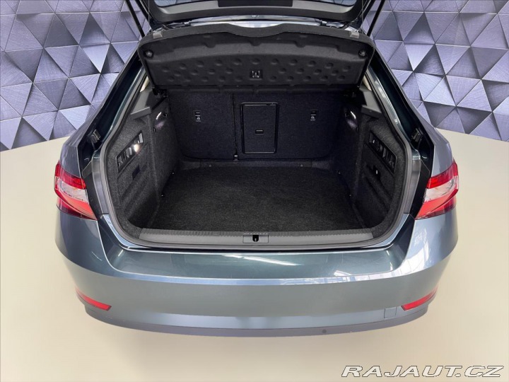 Škoda Superb 2,0 TDI 110KW DSG STYLE, 2020