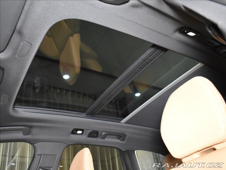 Volvo XC60 2,0 B4 AWD PLUS, Pano,BLI 2024
