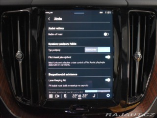 Volvo XC60 2,0 B4 AWD PLUS, Pano,BLI 2024