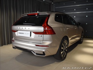Volvo XC60 2,0 B4 AWD PLUS, Pano,BLI 2024