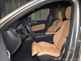 Volvo XC60 2,0 B4 AWD PLUS, Pano,BLI 2024