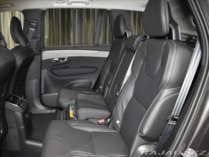 Volvo XC90 2,0 T8 XC90 Plus Bright 2025
