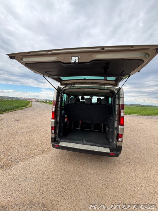 Renault Trafic 1,6 8 míst, nová STK ,1 1800