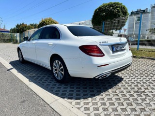Mercedes-Benz E 2,0   E220d 4MATIC 143kW 1800