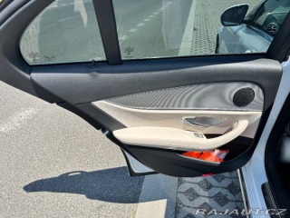 Mercedes-Benz E 2,0   E220d 4MATIC 143kW 1800