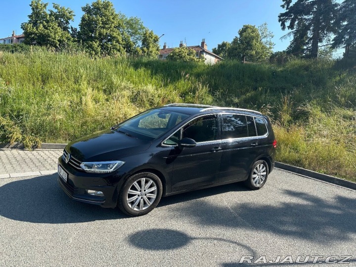Volkswagen Touran 2,0   TDI / 11O KW, DSG, 2015