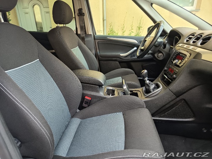 Ford C-MAX 1,6i Eco Boost 118kw ČR 2012