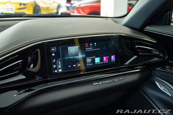 Ferrari Purosangue V12/SoftClose/Pano/Karbon 2025