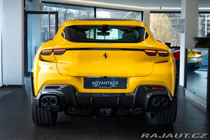 Ferrari Purosangue V12/SoftClose/Pano/Karbon 2025
