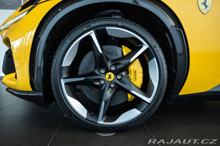 Ferrari Purosangue SoftClose/Pano/Karbon 2025