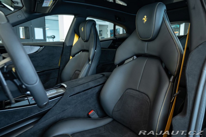 Ferrari Purosangue SoftClose/Pano/Karbon 2025