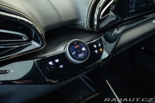 Ferrari Purosangue V12/SoftClose/Pano/Karbon 2025