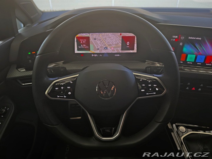 Volkswagen Golf Variant 2.0 TDi R-Line 11 2023