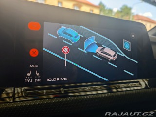 Volkswagen Golf Variant 2.0 TDi R-Line 11 2023