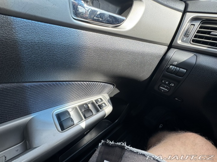 Subaru Forester AUTOMAT 4X4 2,5i 126 KW 2010