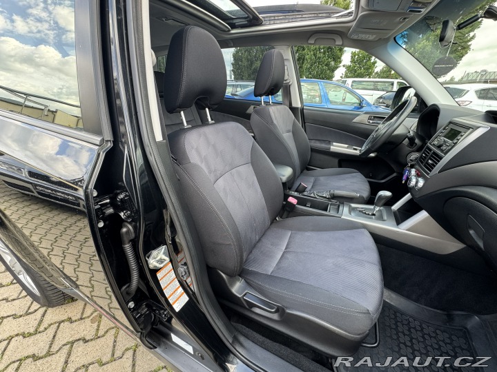Subaru Forester AUTOMAT 4X4 2,5i 126 KW 2010