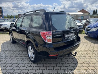 Subaru Forester AUTOMAT 4X4 2,5i 126 KW 2010