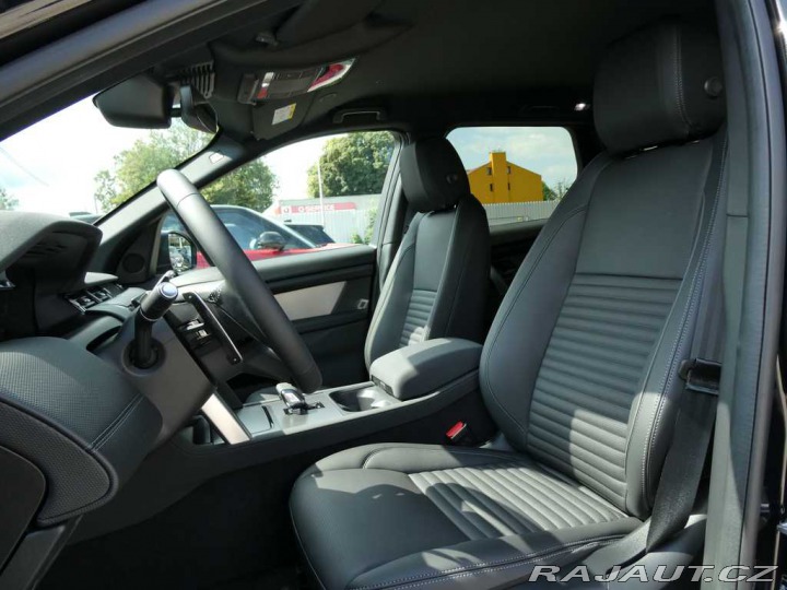 Land Rover Discovery Sport 1,5 Dynamic SE P270e 2026