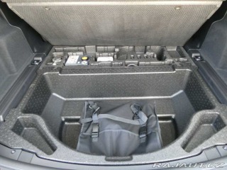 Land Rover Discovery Sport 1,5 Dynamic SE P270e 2025