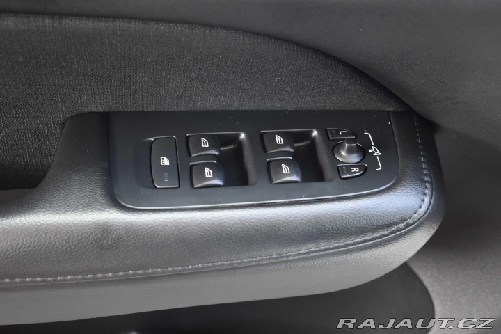 Volvo V60 B4 145kW AUTOMAT*KAMERA*N 2021