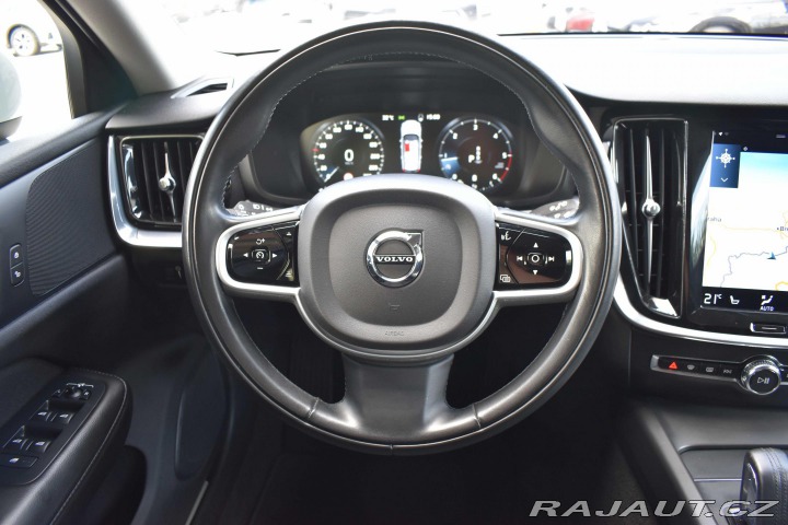 Volvo V60 B4 145kW AUTOMAT*KAMERA*N 2021