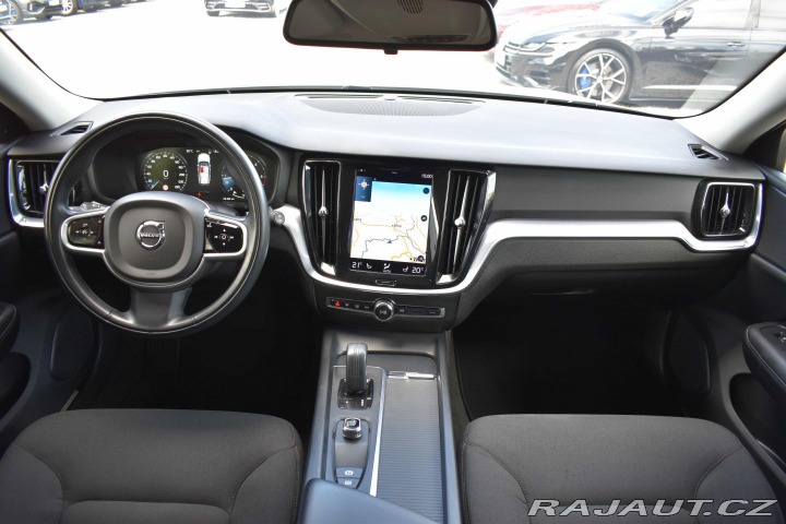Volvo V60 B4 145kW AUTOMAT*KAMERA*N 2021