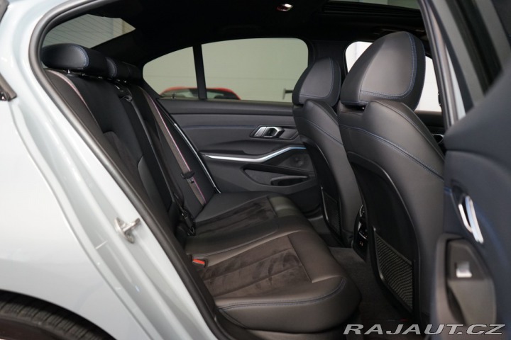 BMW 3 xDRIVE*KAMERA*TAŽ*PANO*SE 2023