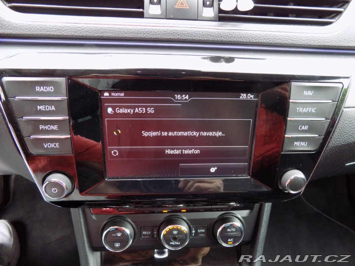 Škoda Superb 2.0TDI/DSG/NAVI/Bi-xenon/ 2015