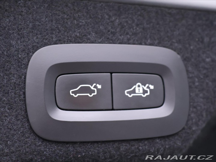 Volvo S90 2,0 D4 140KW Aut. AWD LED 2017